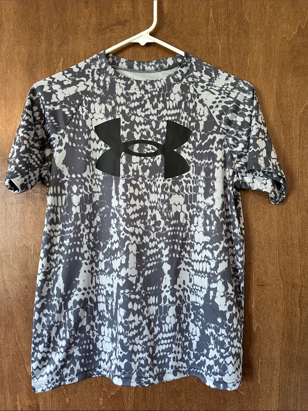 NWOT Under Armour Kid’s Short Sleeve Tech Tee - Gray & Black Camo Pattern